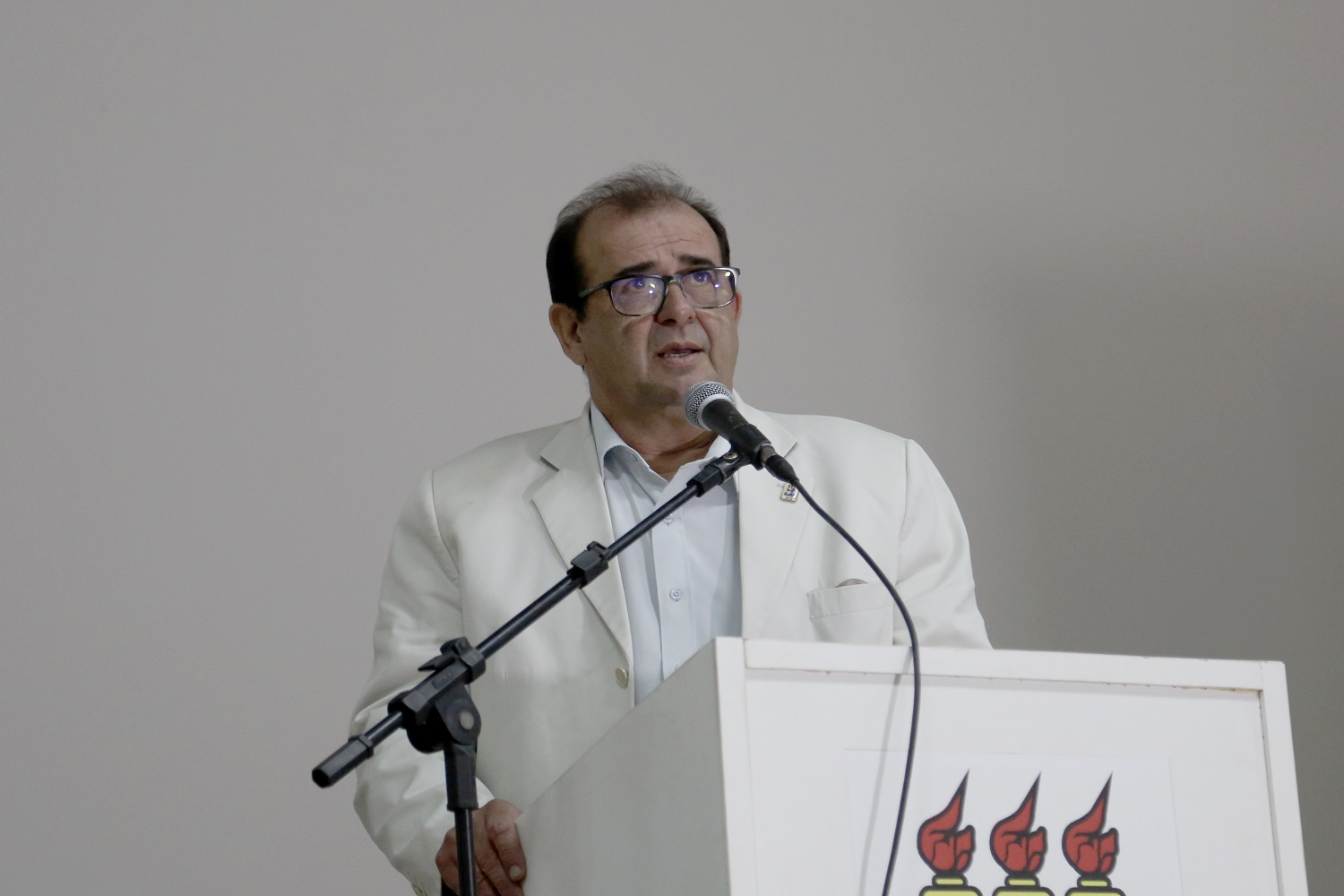 “Com isso [assinatura do protocolo], o estado de Sergipe pode propor ações a longo prazo de uma política para o estado e não mais para o governo”, afirma o reitor Angelo Antoniolli